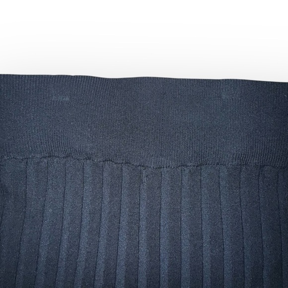 NWT Nordstrom Pleated Midi Knit Skirt - Petite Medium - Picture 6 of 10